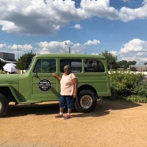 Meet your Posher, Janice